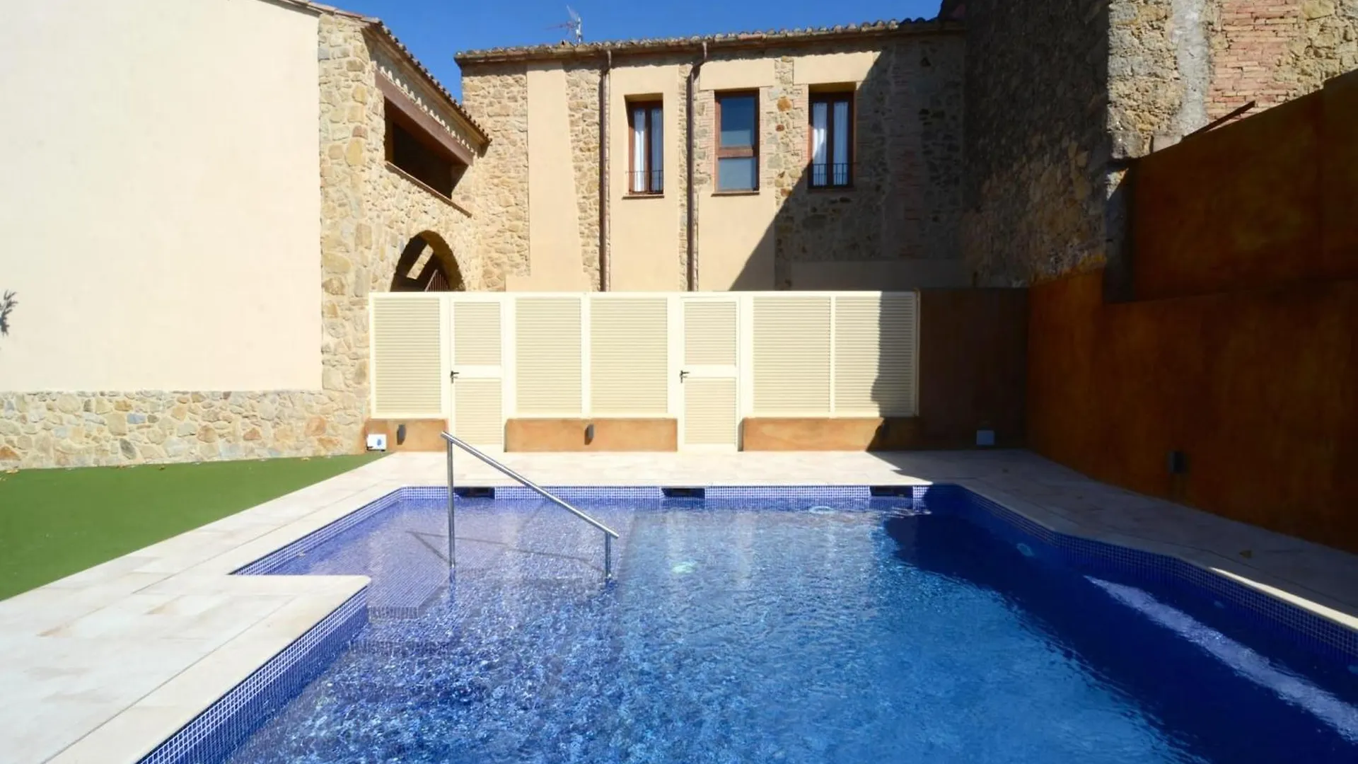Petit Pals - Torrent Apartment 0*,  Spain